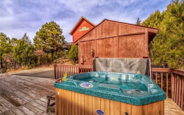 La Posada de Ponder - Four Bedroom Cabin with Hot Tub