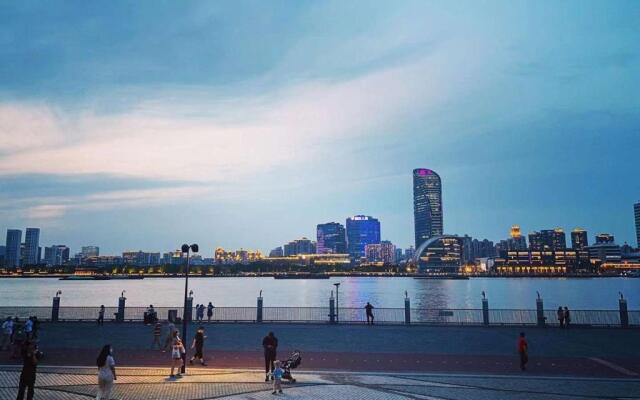 Hidden Garden International Youth Hostel - Oriental Pearl & Lujiazui