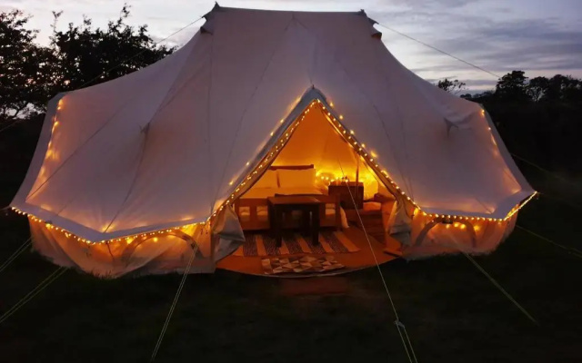 6m xl Bell Tent, Near Whitby, With log Burner