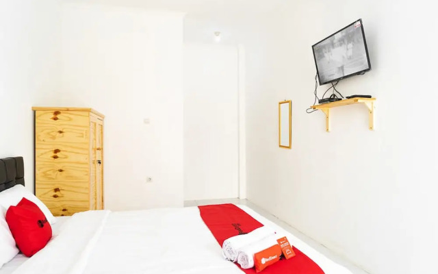 RedDoorz Syariah Near Jatisampurna Hospital