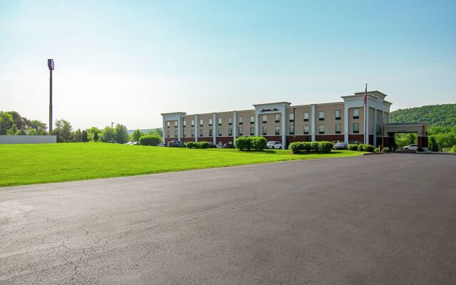 Hampton Inn Pine Grove