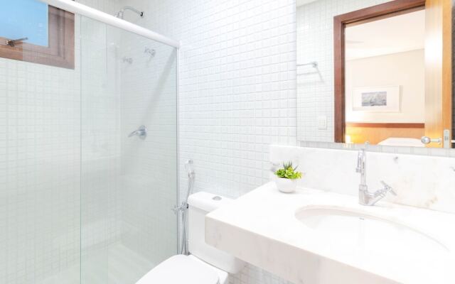 IM02 Apt 3 Suítes em Imbassaí