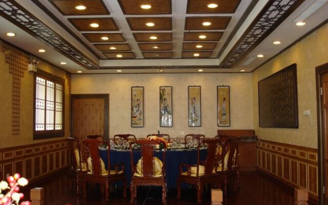 Jinjiang Grand Hotel