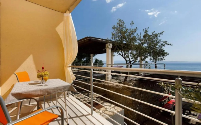 Fully Equiped Beach Apartments With its own Balcony