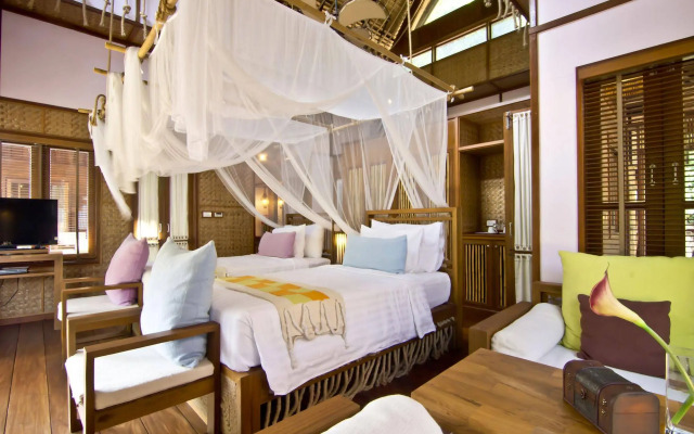 The FloatHouse River Kwai