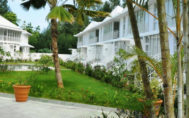 Luxury apartment on Eden Island