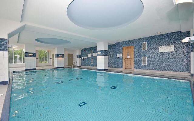 Royal Stays Furnished Apartments - Missisauga City Centre