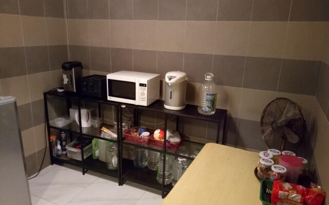 Serenity Hostels - Hostel