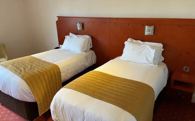 Loftsome Bridge Hotel