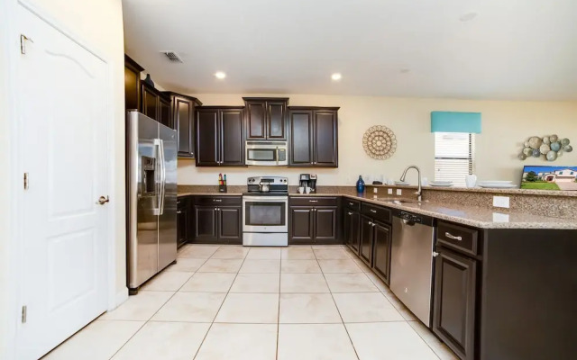 1450 Rolling Fairway Drive
