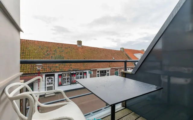 Wifi and Golden Beaches; Home