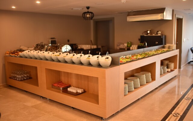 Ereza Otel