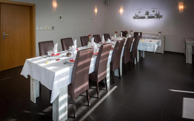 Sareza hotel