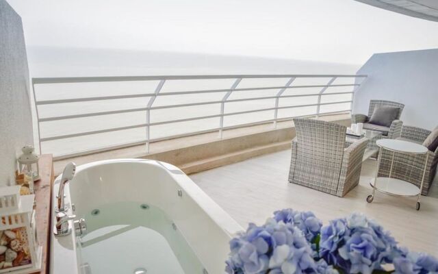 Sandy Beach Condo 15E