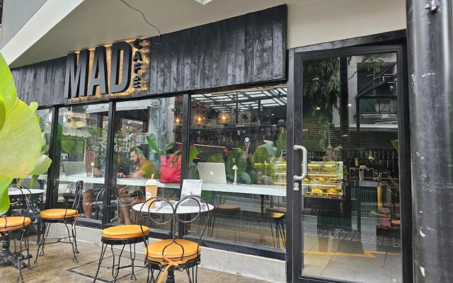 Mad Monkey Manila