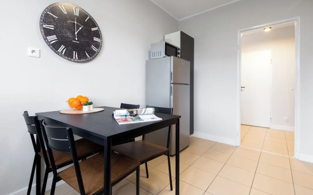 Friends - by Kairos Apartments