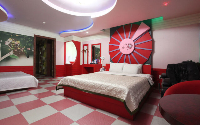 Chocolate Hotel