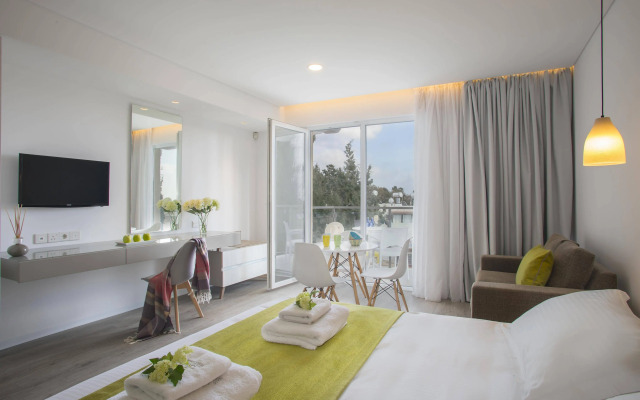 Anemi Hotel & Suites