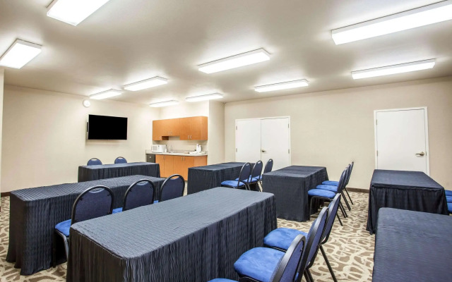 Quality Inn & Suites Federal Way - Seattle