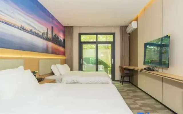 Hejia Smart Hotel (Ledong Commercial Pedestrian Street)