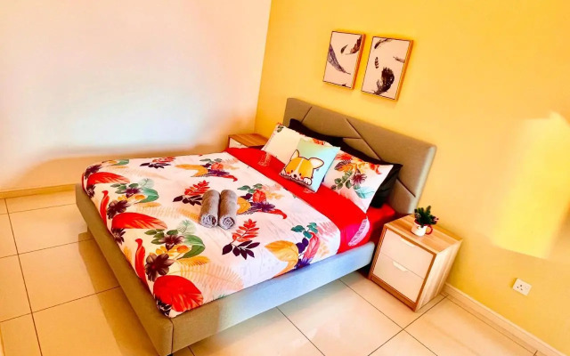 2BR DPristine 9 next to LEGOLAND FREE Parking