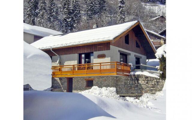 Charming Chalet in Champagny-en-Vanoise near Paradiski Ski Area