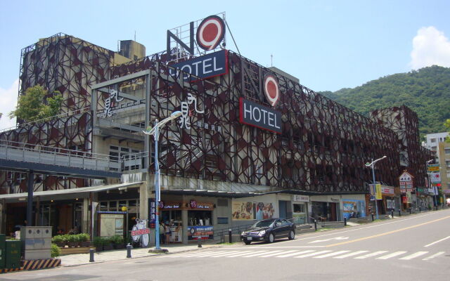 No. 9 Hotel