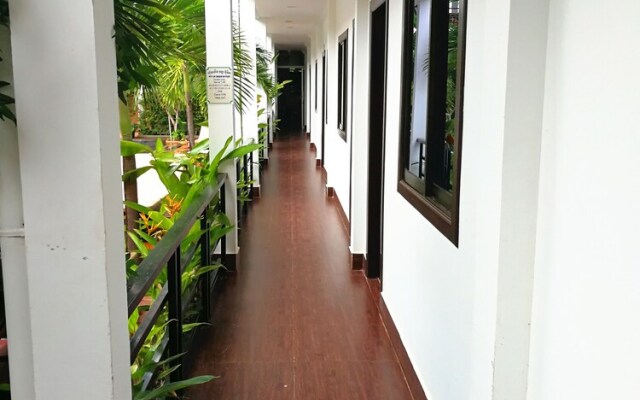 Huylin Angkor Boutique