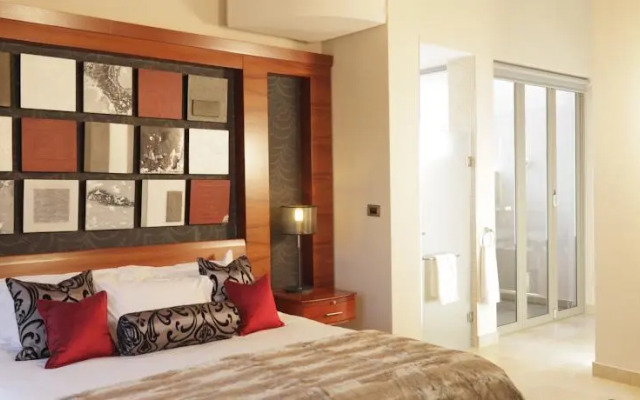 Moloko Executive Apartments & Hotel