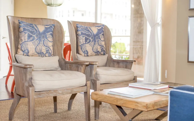 Port Royal Oceanfront Hotel