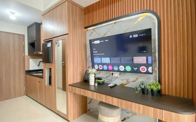 Modern Scandinavian Studio At Lrt City Sentul - Royal Sentul Park Apartment – Guest Rooms – Kadumangu