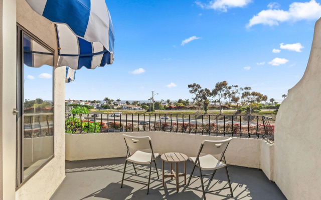 Travelodge by Wyndham San Clemente Beach