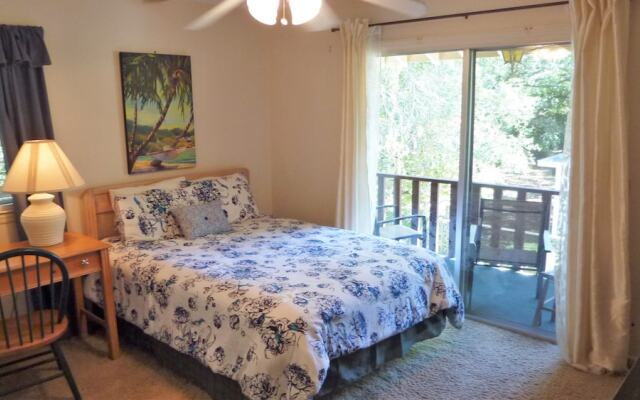 Ariel East Duplex by Jekyll Realty