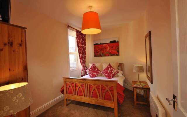 Howarth House Apartments