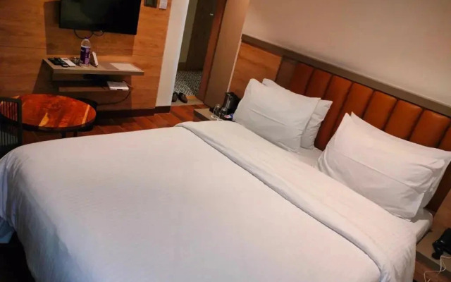 Hotel Season 4 Executive