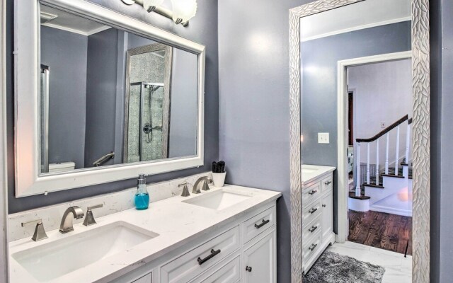 Family-friendly Savannah Vacation Rental w/ Decks!