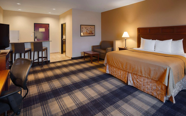 Best Western Lockhart Hotel & Suites