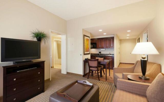 Homewood Suites Minneapolis-New Brighton