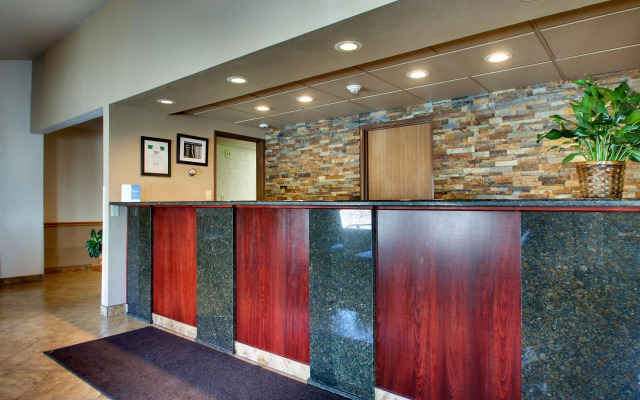 Best Western West Hills Inn