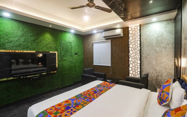 Fabhotel Greenstar Inn