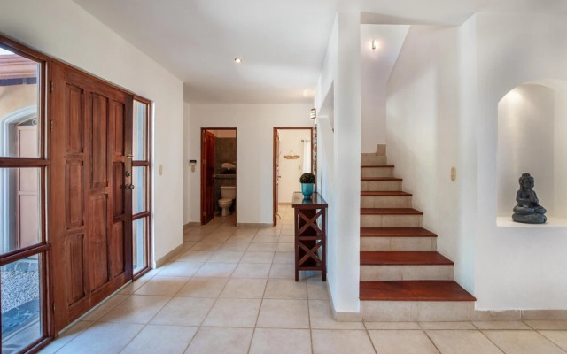 Ocean-view Villa Above Potrero Overlooking two Bays