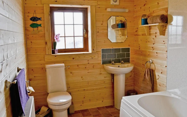 No. 6 Lake View Lodges