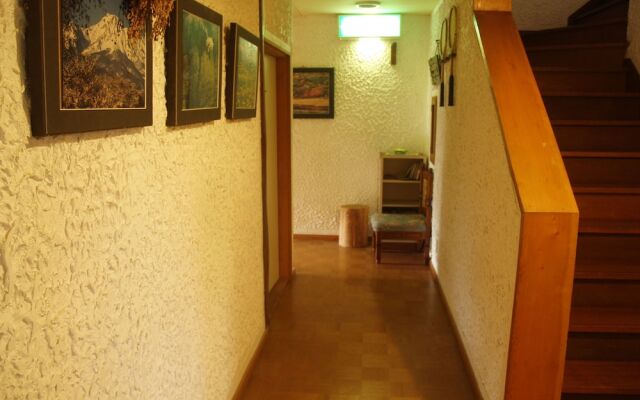 Woody House Kazamidori