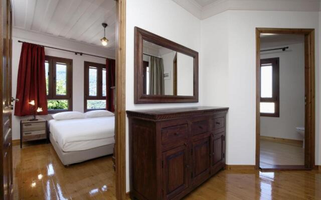 Stafilos House