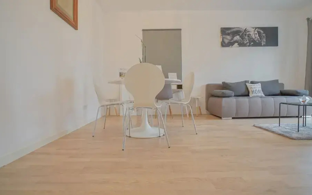 CN2i Luxury Accommodation Arte