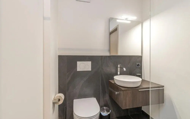 Icon H 202 Suite Micro-living