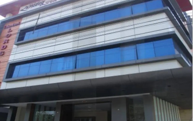 Vista Rooms at Bapu Gandhi Nagar
