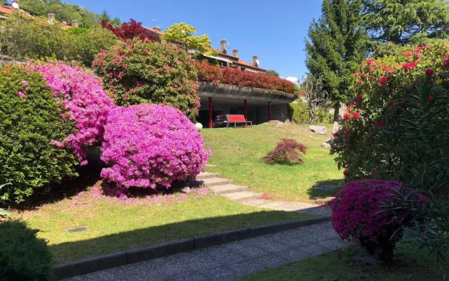 Barbara Apartment With Lake View in Ghiffa