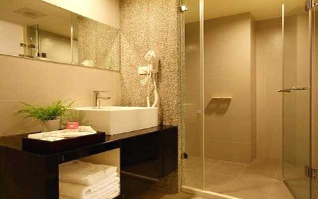 Skyroom 2