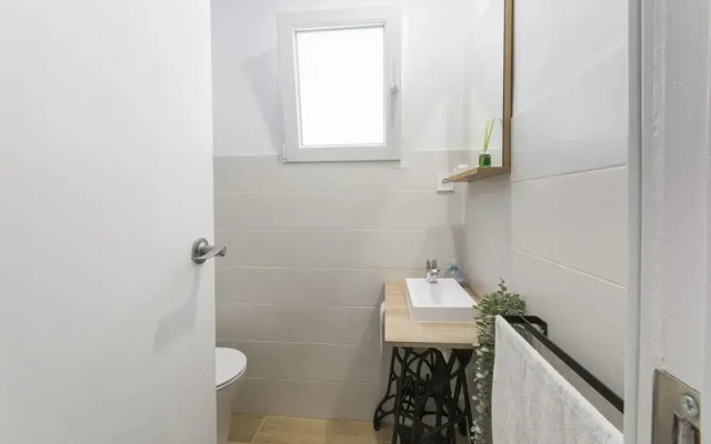 Cova De L Aire in La Drova